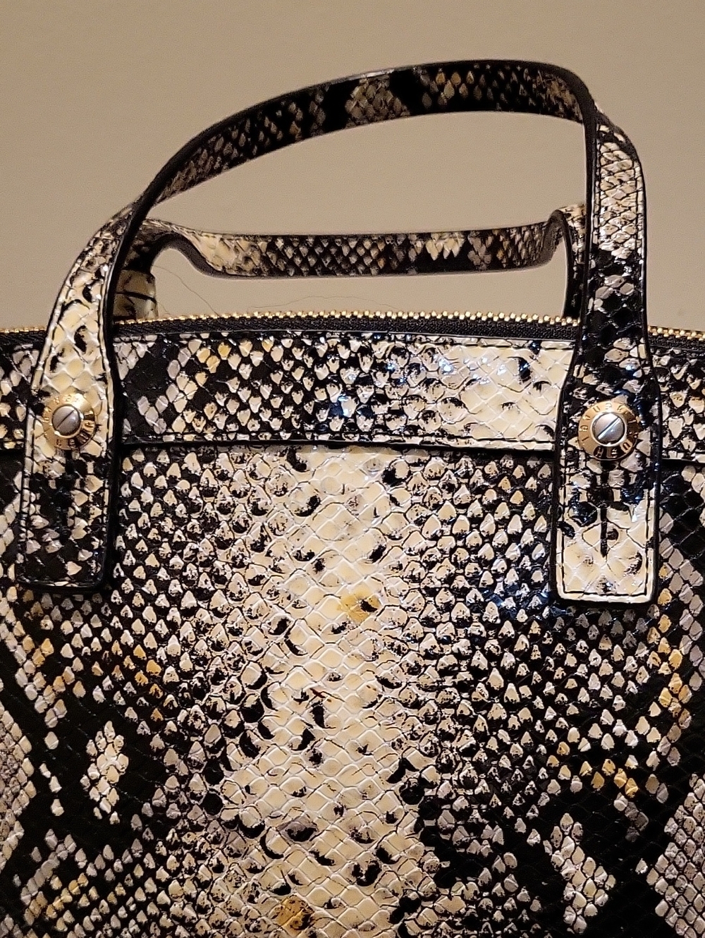 Henri Bendel NWT - Python-Print Tote Bag in Black and Cream - Women's Handbag - Picture 6 of 9